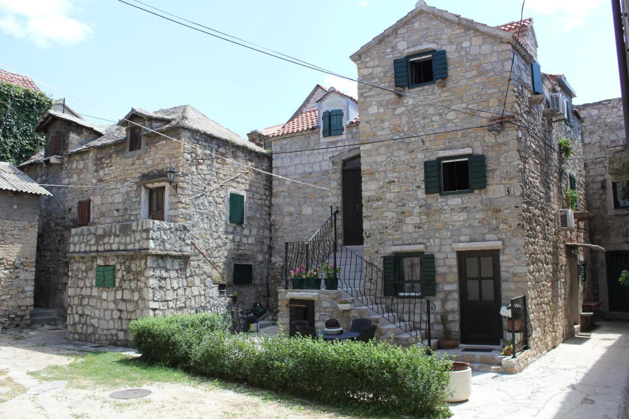 הוילה Kaštela Stone House Castellum מראה חיצוני תמונה