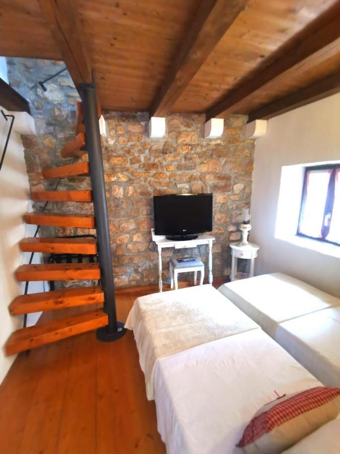 הוילה Kaštela Stone House Castellum מראה חיצוני תמונה