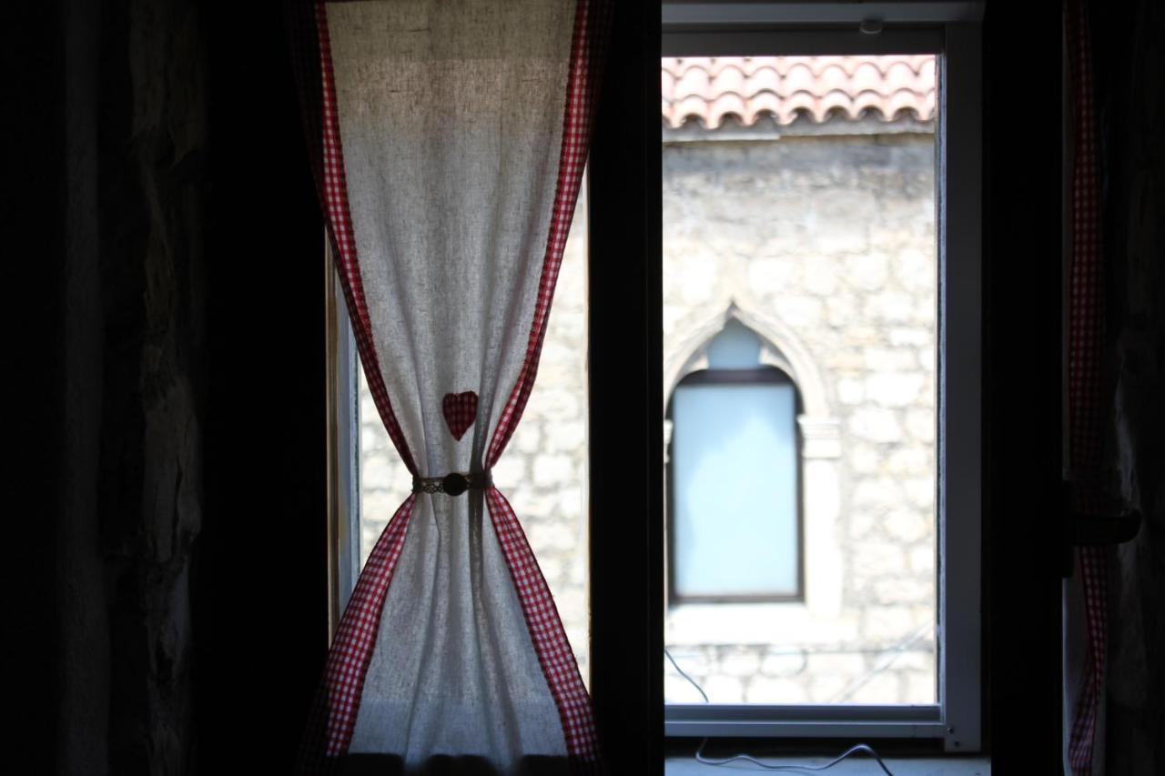 הוילה Kaštela Stone House Castellum מראה חיצוני תמונה