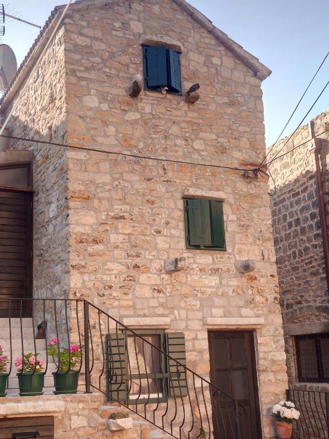 הוילה Kaštela Stone House Castellum מראה חיצוני תמונה