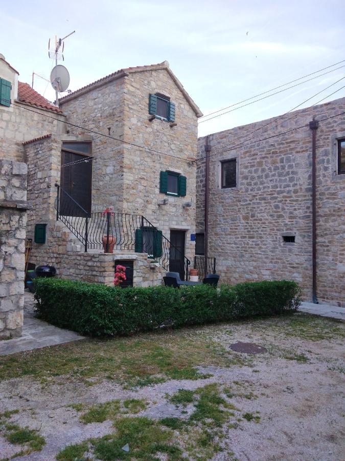 הוילה Kaštela Stone House Castellum מראה חיצוני תמונה